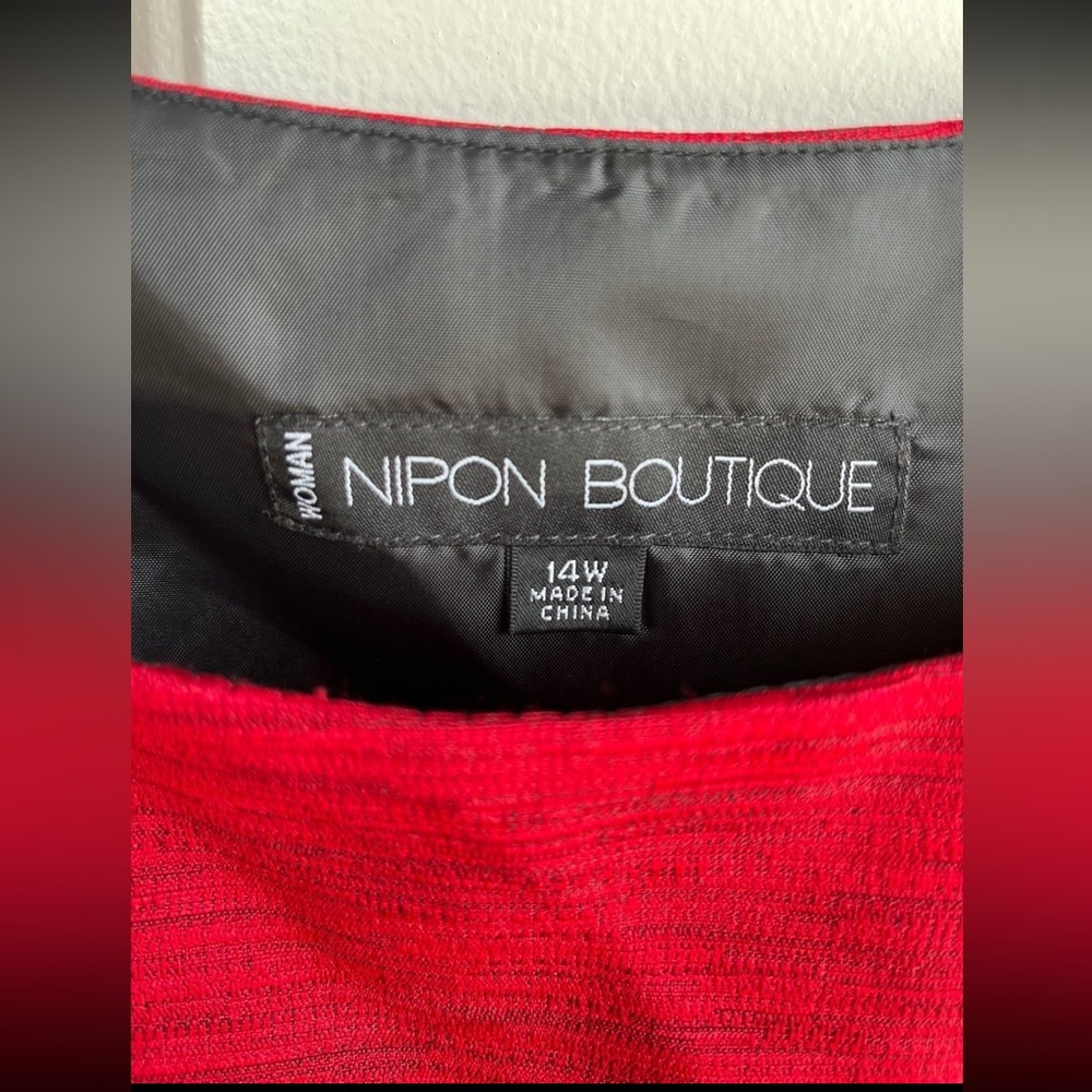 Red sleeveless blouse - Picture 2 of 4